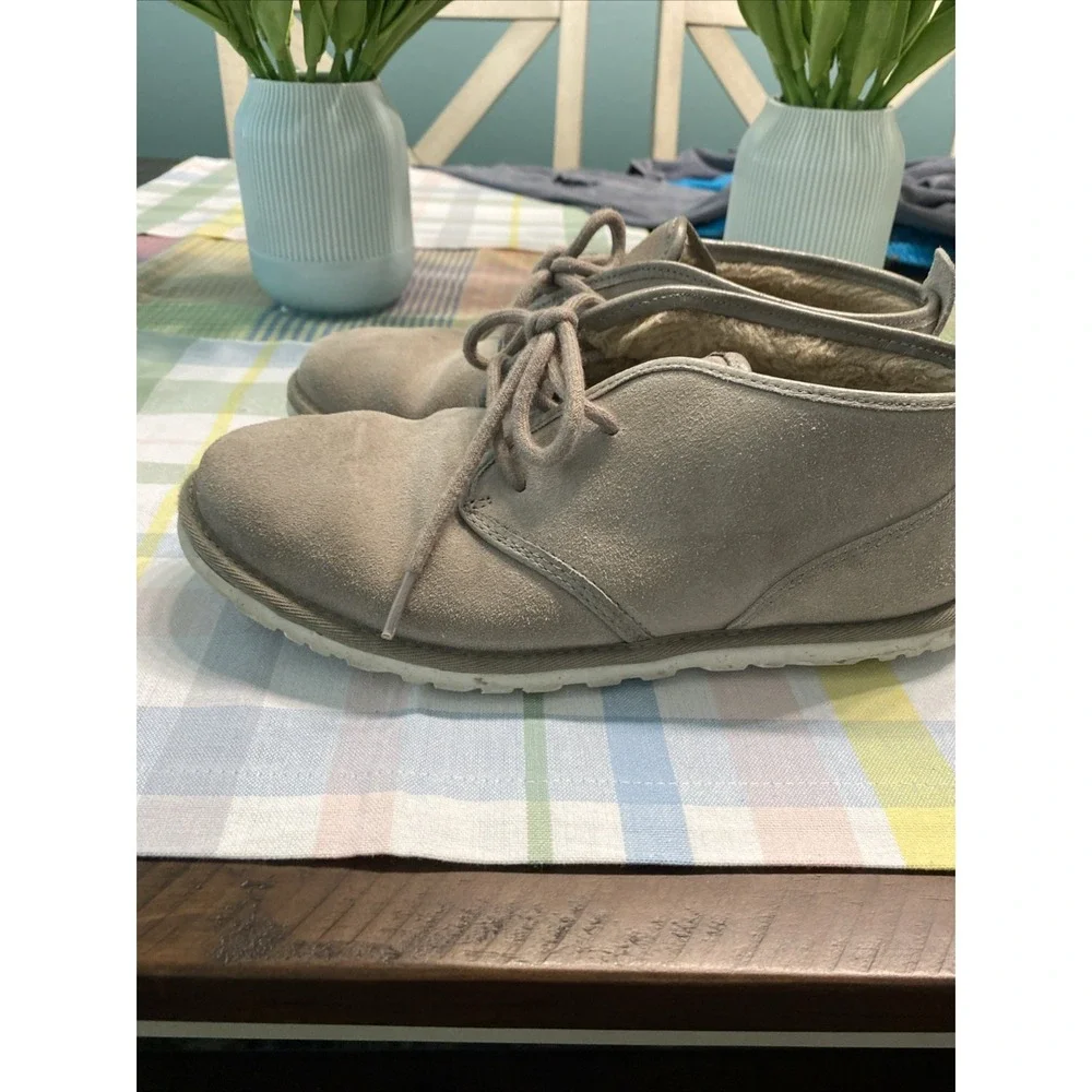 UGG Men's Size 7 Casual Suede Chukka Boots Fleece Lined Warm Winter Shoes‎